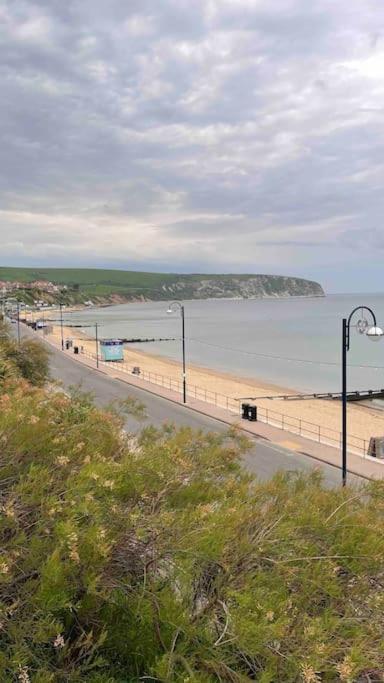 Swanage Bay Coastal Apartment Extérieur photo