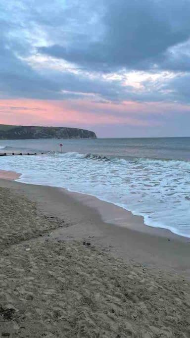 Swanage Bay Coastal Apartment Extérieur photo